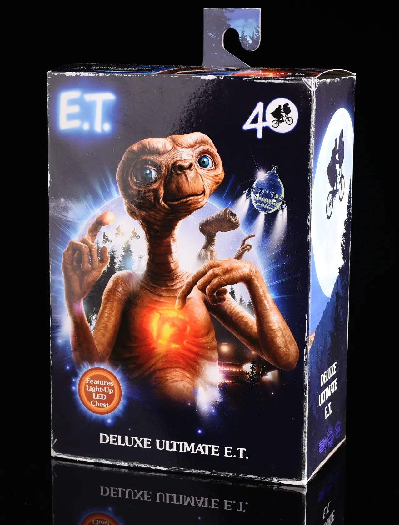 Neca E.T Deluxe Ultimate figure